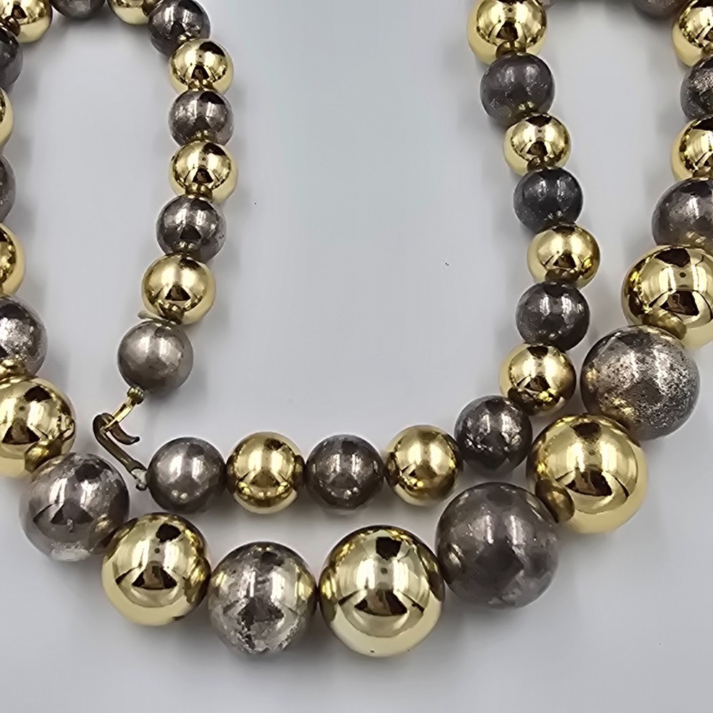 Vintage Beaded Ball Necklace Gold Tone Silver Tone Graduated - Picture 5 of 7